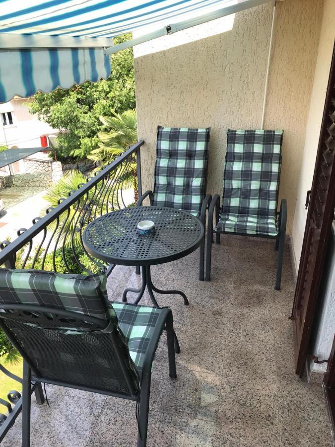 Apartman Jumic Malinska Exterior photo